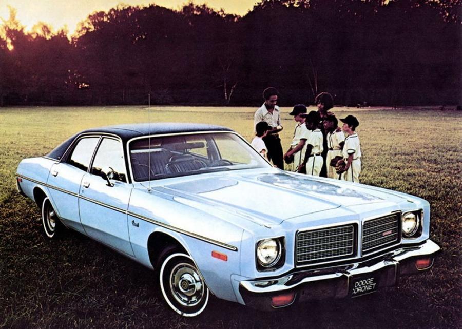  Dodge Coronet Sedan 1975 года  (фото 1 из 1)